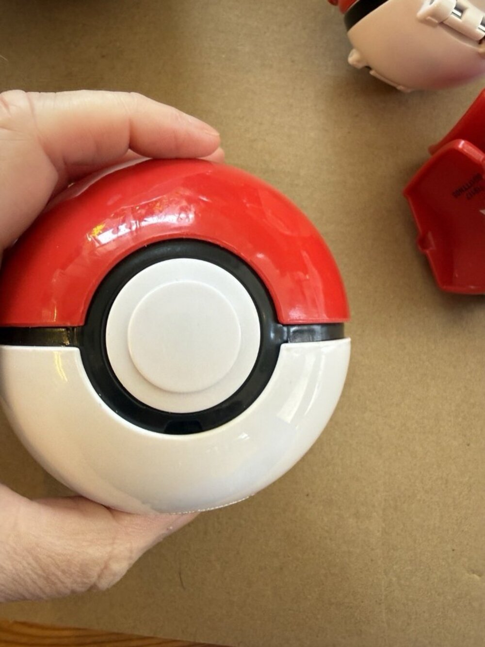 8 pc Lot 5 Large Pokemon Balls 2 Throw N Pop 1 Zanzoon Talking Electronic Ball - Picture 8 of 10